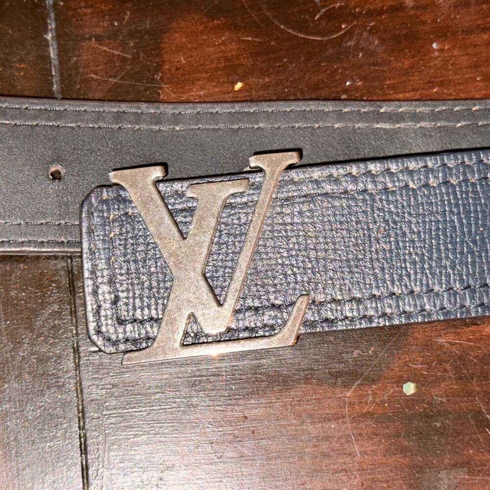 PRICE DROP!!! REVERSIBLE LOUIS VUITTON BELT